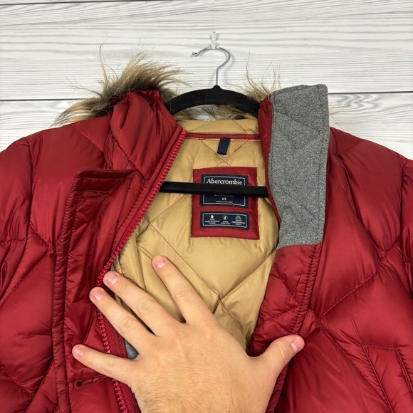 Abercrombie & Fitch Down-Filled Parka Jacket Size XS Raspberry Red Fur Hood - Picture 9 of 16